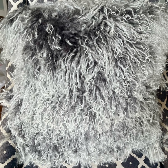 Mongolian sheep Throw Pillow - Picture 1 of 4